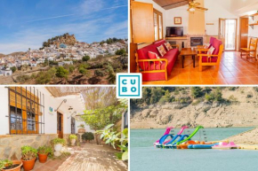 Cubo's Jose's Apartment & Caminito del Rey, Ardales